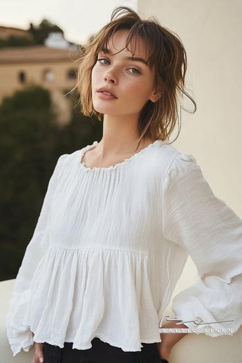 Aerial view of eco-friendly fashion in Granada, sustainable style inspiration